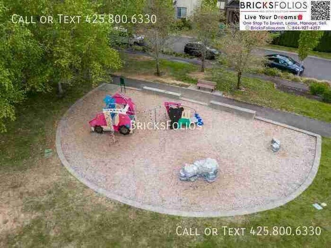 Building Photo - Serenity Meets Smart Living in Redmond Ridge