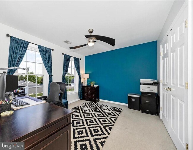 Building Photo - 1504 Larel Ct