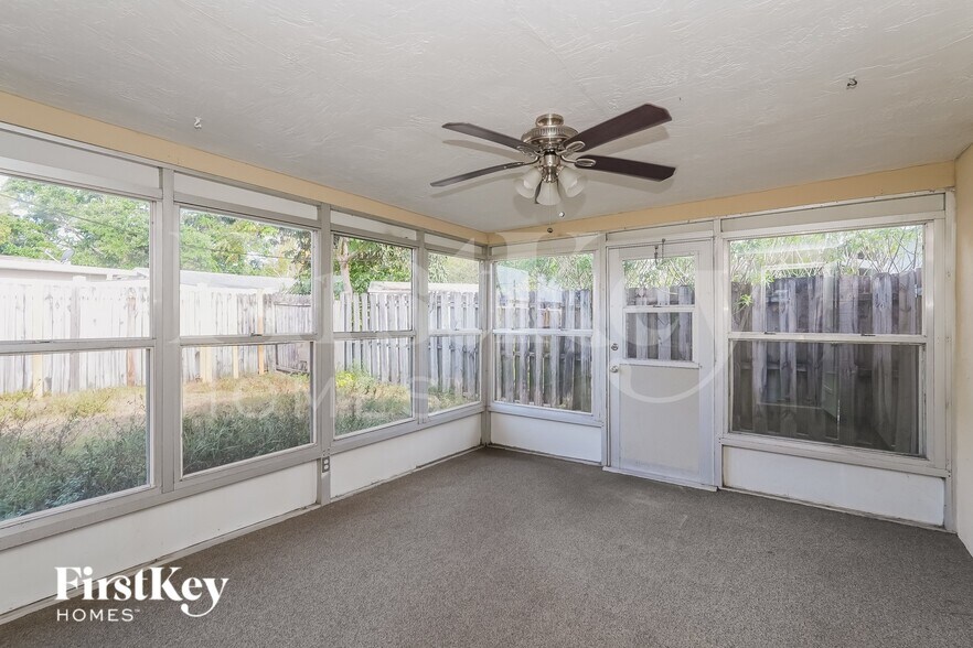 Building Photo - 3625 Galway Dr