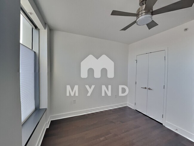Building Photo - 8 Buchanan St Unit 209