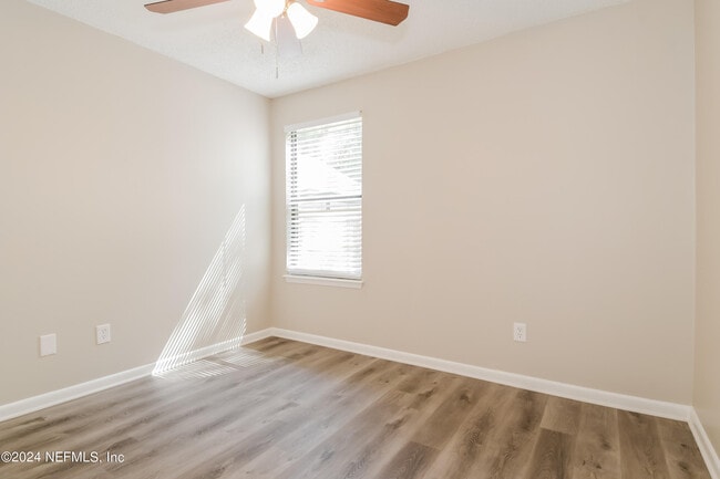 Building Photo - 8761 Pinevalley Ln