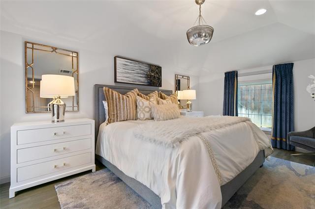 Building Photo - 5921 Kenwood Ave