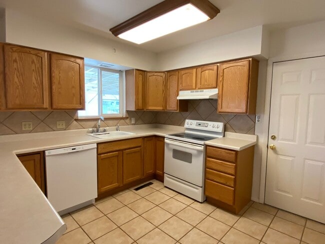 Building Photo - 1328 Woodmoor Ln