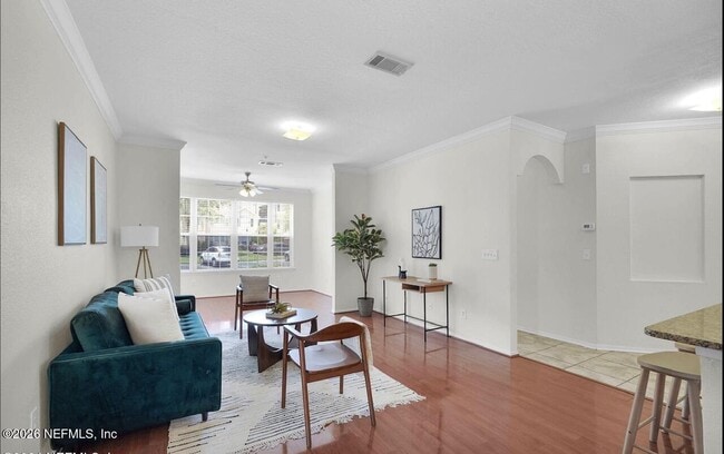 Building Photo - 13810 Sutton Park Dr N