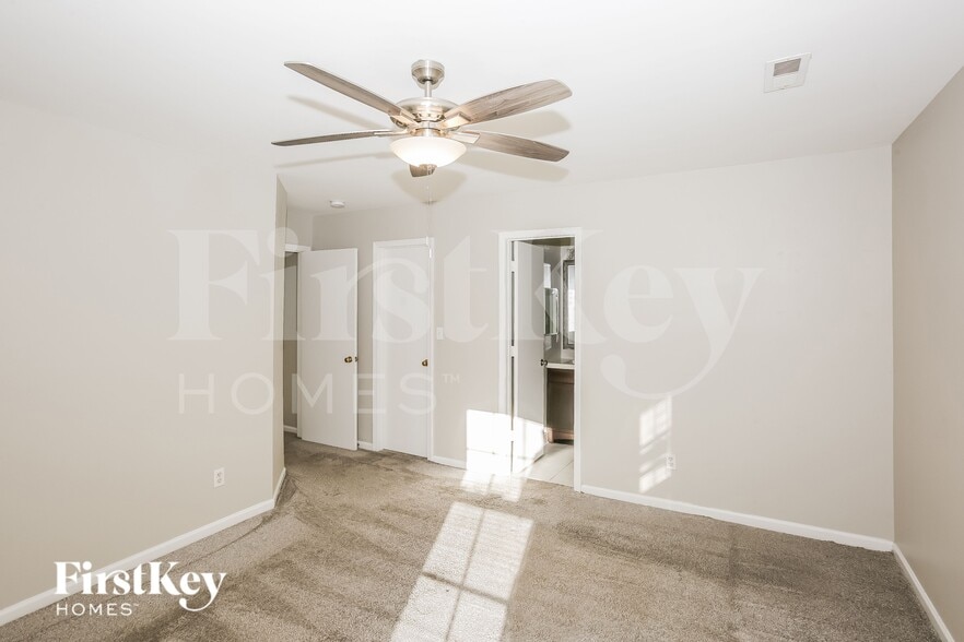 Building Photo - 11610 Banyan Ct