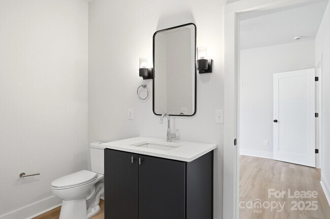 Building Photo - 1306 Carolyn Dr