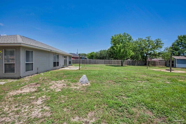 Building Photo - 6545 Fern St