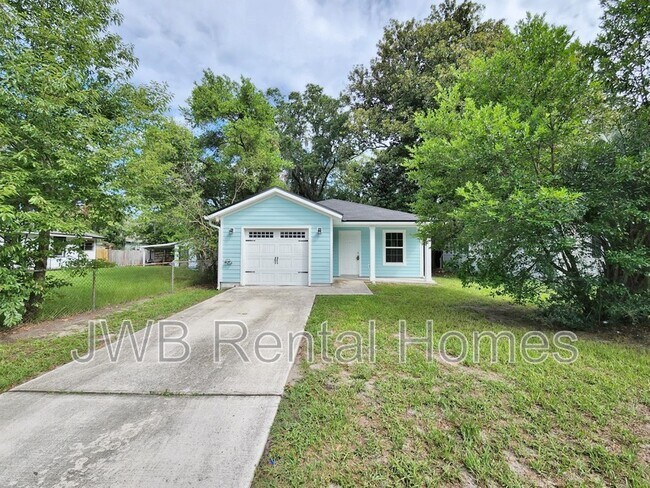 Primary Photo - 471 W 59th St