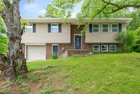 Building Photo - 307 McMaster Pl