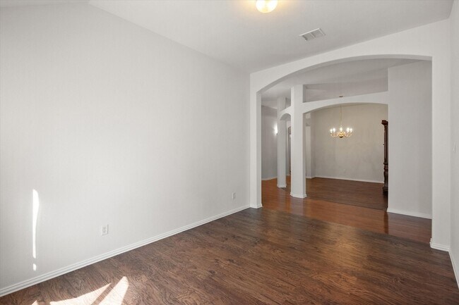 Building Photo - 6705 Terrace Glen Dr