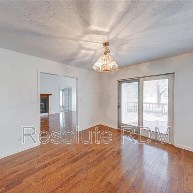 Building Photo - 12001 E 300 S