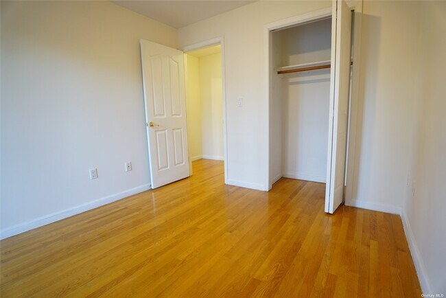 Building Photo - 114-79 Dalian Ct