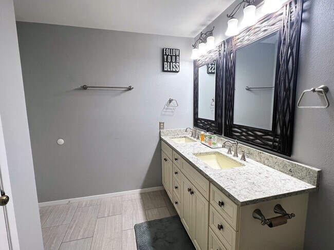 Building Photo - 7543 Prairie Lace