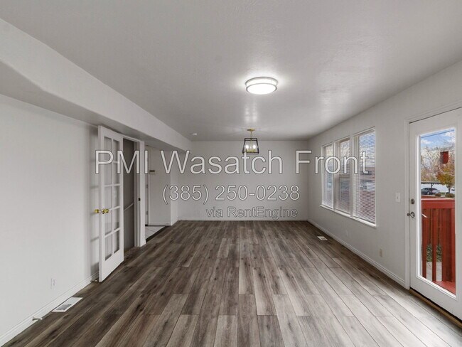 Building Photo - 3211 S 945 E