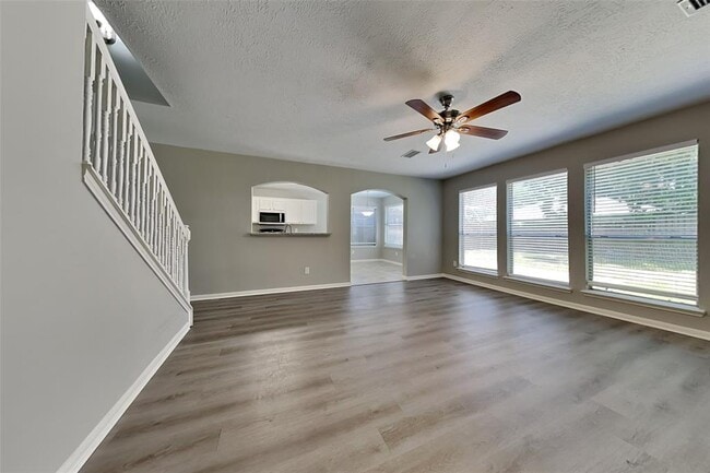 Building Photo - 1714 Sterling Village Dr