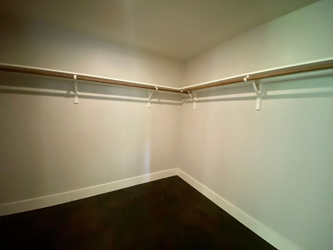 Building Photo - Charming 4 Bedrooms, 3 Bathrooms Home in Allandale!!!!