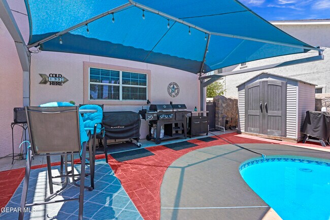 Building Photo - 1091 Los Moros Dr
