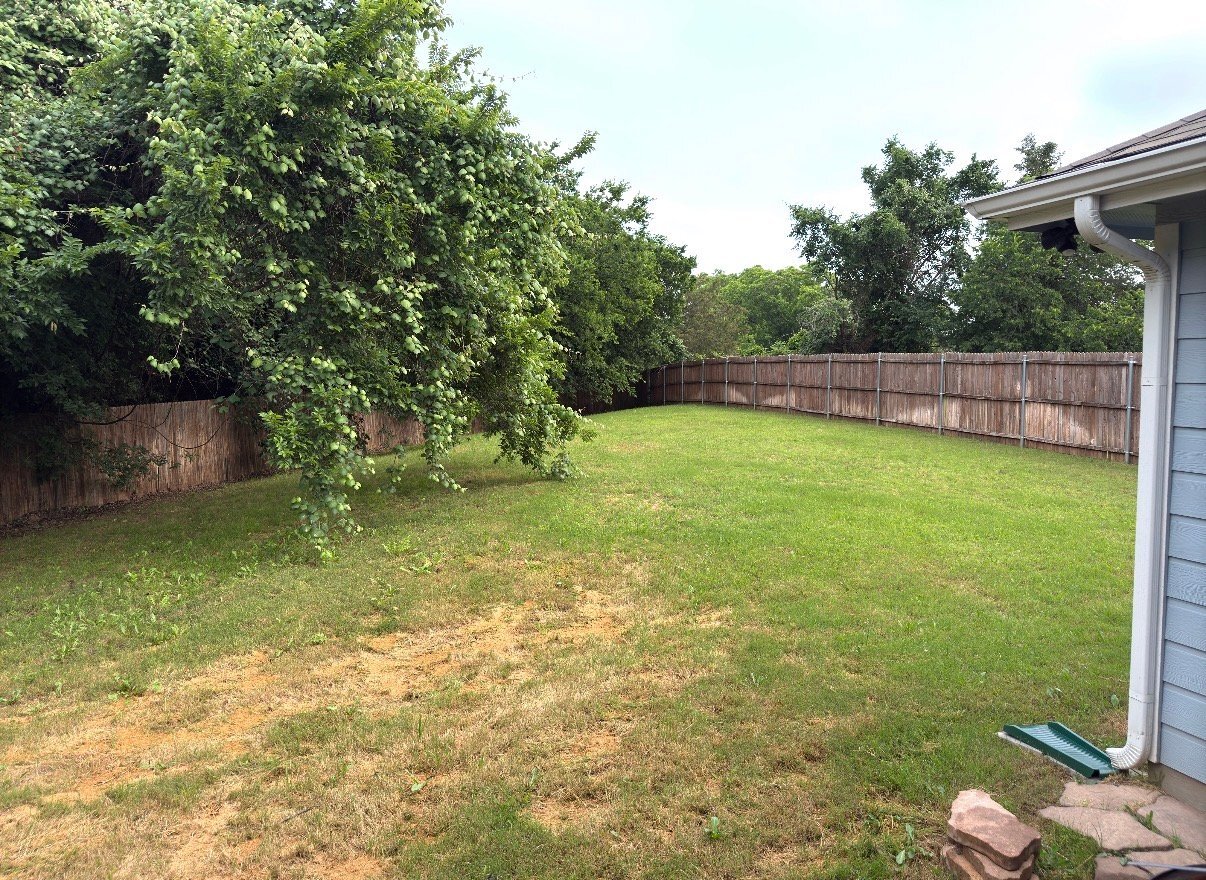 Building Photo - 337 Daleview Dr