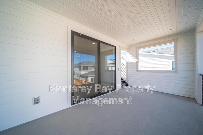 Building Photo - 2408 Schooner Ave