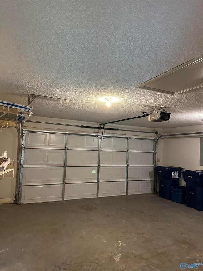 Building Photo - 161 Raspberry Way