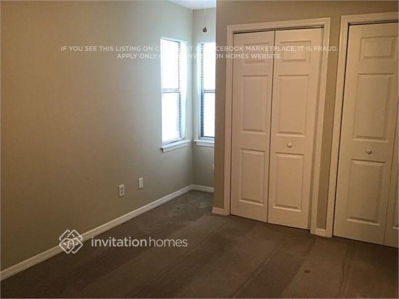 Building Photo - 13055 Bent Pine Ct E