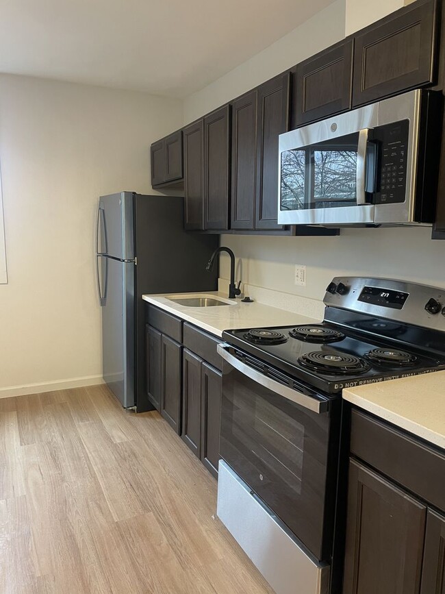 Building Photo - SQL525 LLC - CORPORATE