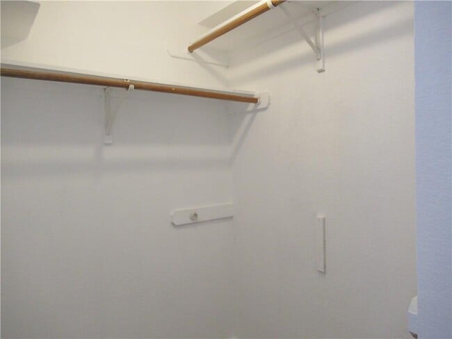 Building Photo - 10612 Deer Canyon Rd