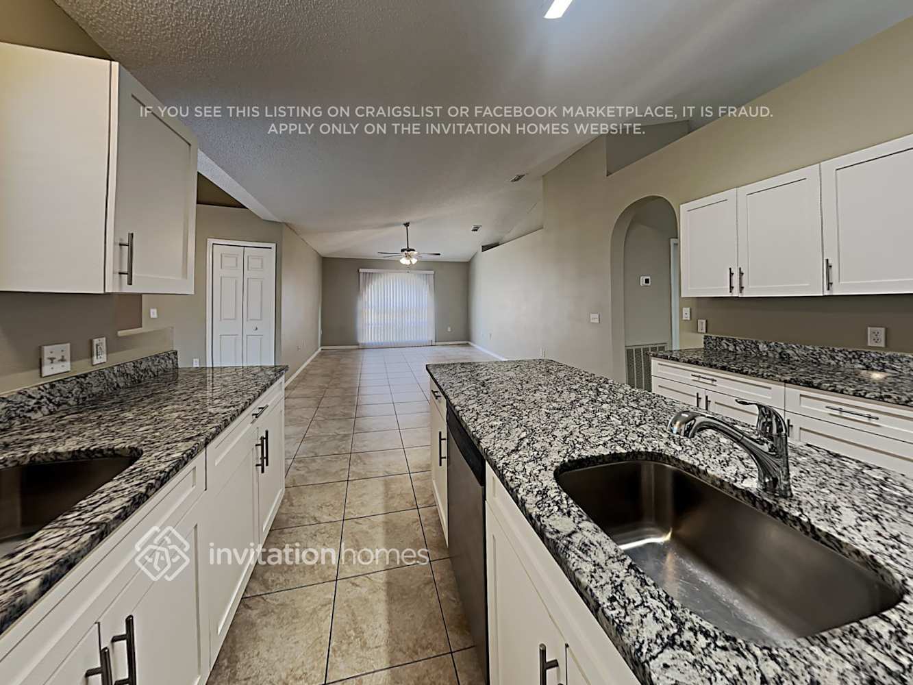 Building Photo - 5627 Oakwood Knoll Dr