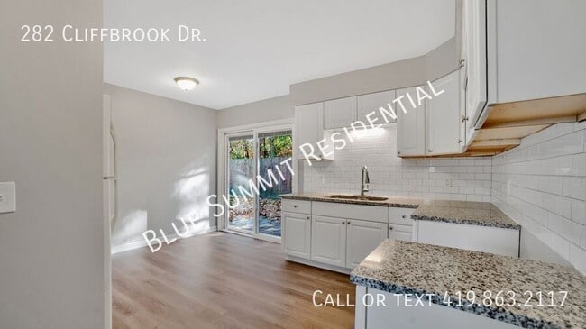 Building Photo - 282 Cliffbrook Dr