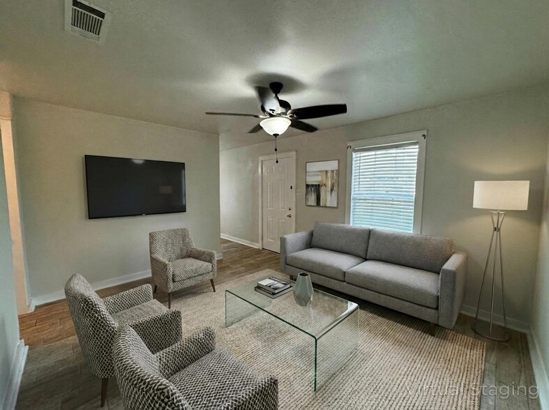 Building Photo - 2316 Andover Dr