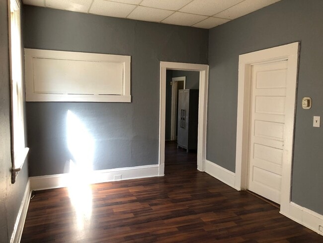 Building Photo - 5 BED 2 BATH SINGLE FAMILY HOME IN DETROIT-SHOREWAY NEIGHBORHOOD!