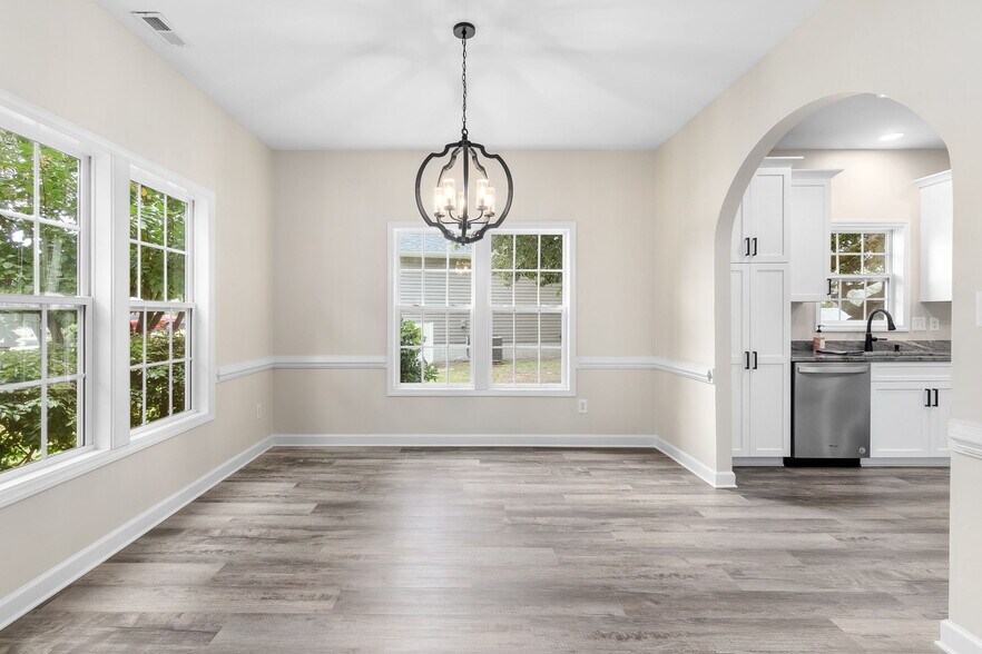 Building Photo - 109 Bobwhite Cir