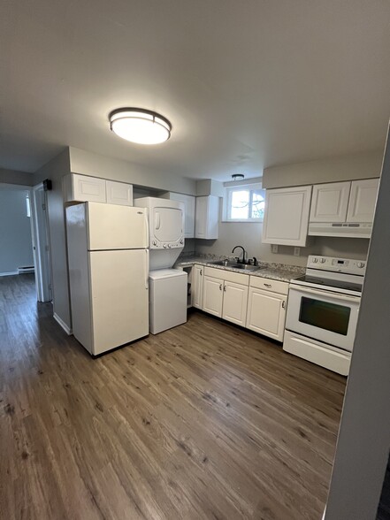 Building Photo - 816 Tokay Ln