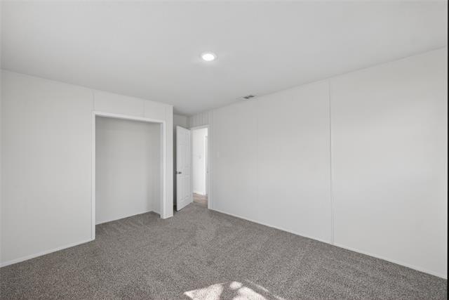 Building Photo - 2020 Midlake Rd