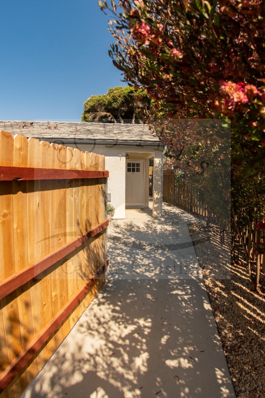 Building Photo - 1117 Clubhouse Dr