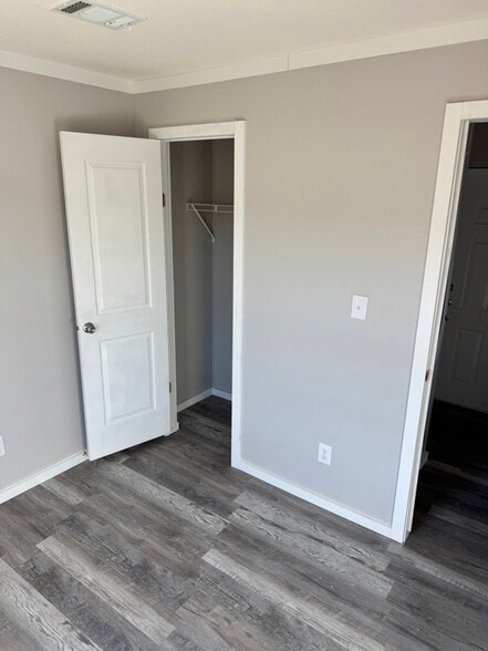 Building Photo - 107 Patriot Ln