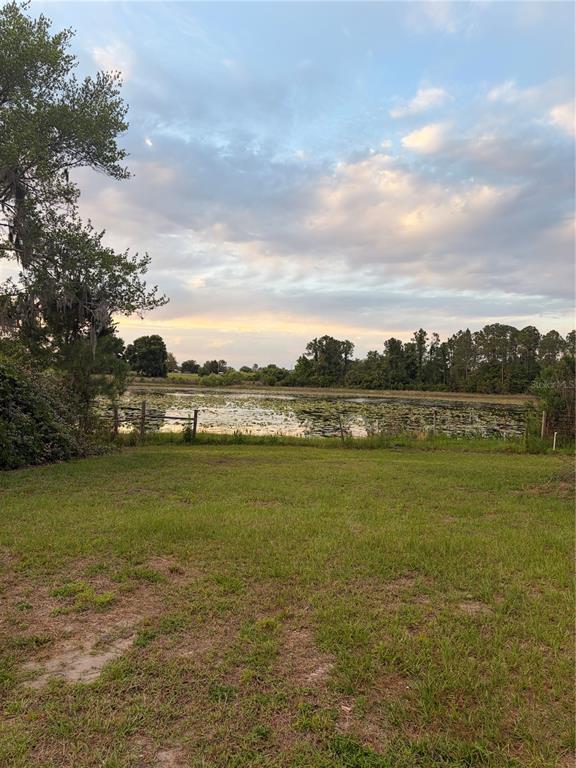 Building Photo - 10699 Quiet Cove Rd