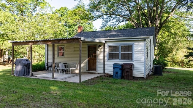 Building Photo - 116 Barnes Ln