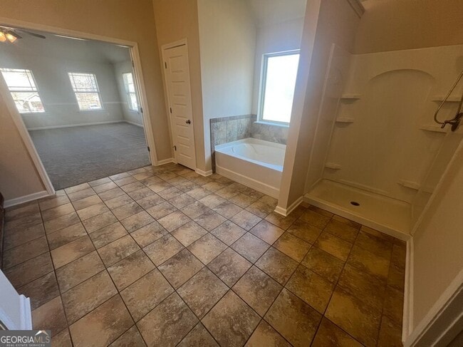 Building Photo - 130 Silver Peak Dr