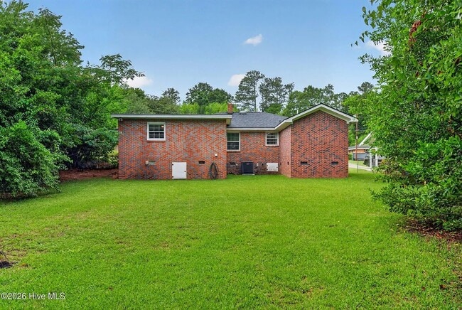Building Photo - 1429 Waccamaw Dr