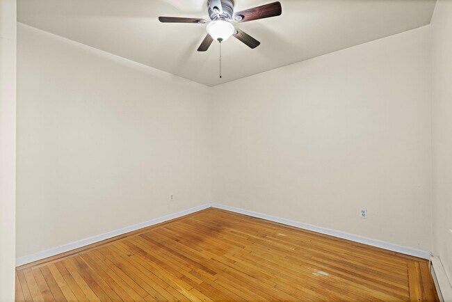 Building Photo - 2700 John F. Kennedy Blvd