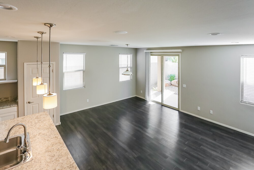 Building Photo - 16417 W Latham St