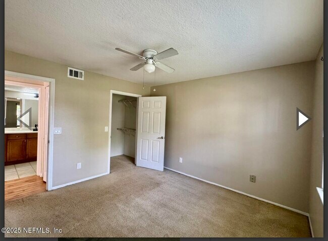 Building Photo - 11 Arbor Club Dr