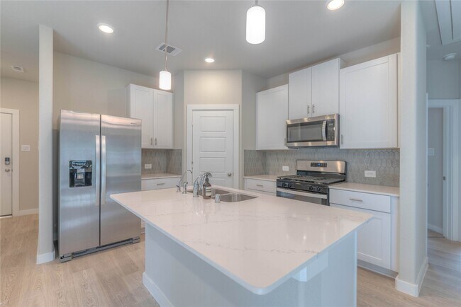 Building Photo - 1721 Succotash Oak Ct