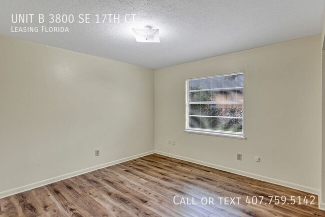 Building Photo - 3800 SE 17th Ct
