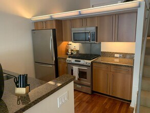 Building Photo - ICON Loft Available April 1st!