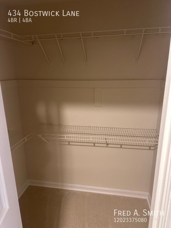 Building Photo - 434 Bostwick Ln