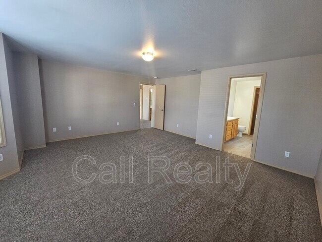 Building Photo - 7016 S Lucas St