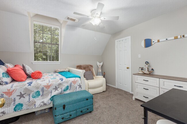 Building Photo - 5102 Natural Bridge Dr
