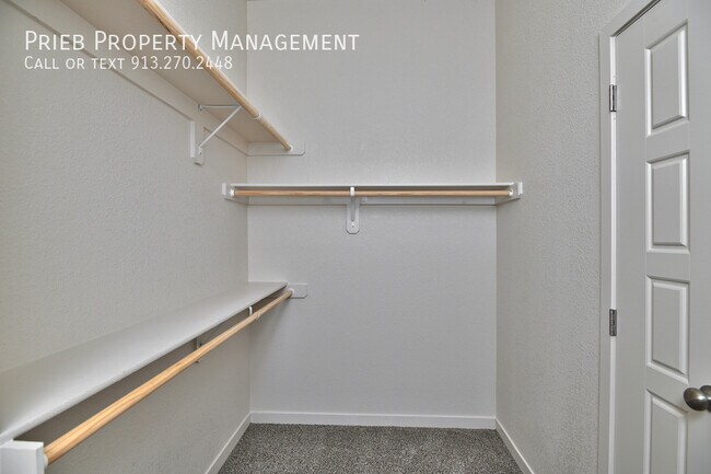 Building Photo - 8957 Findley St